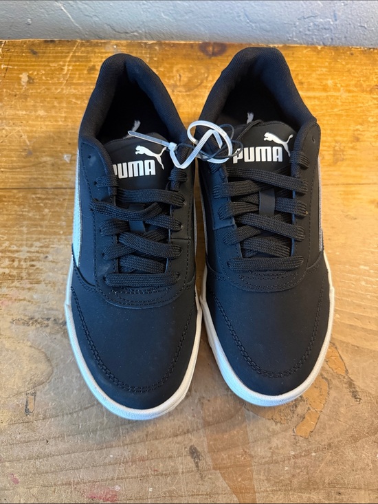 Puma Shoes - Puma sneakers size 5 1/2 black white